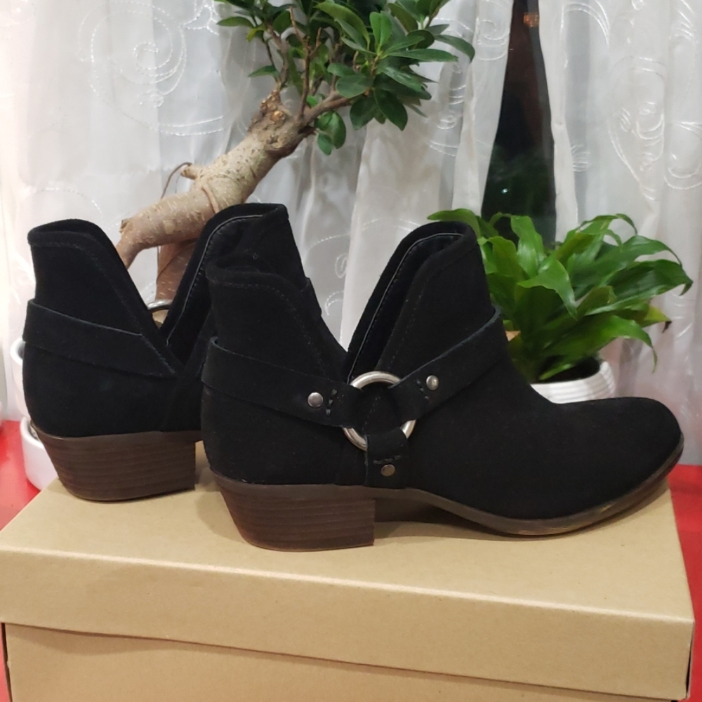 Lucky brand booties LK-BASHIRA